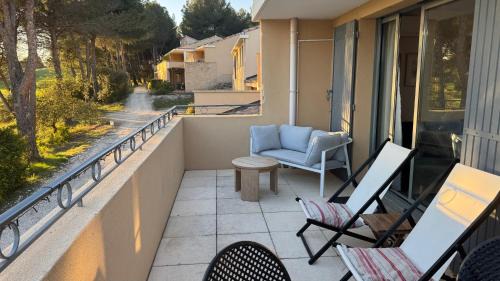 Saumane-de-Vaucluse Apartment | Greens View golf saumane