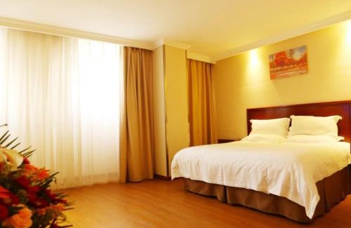 Yixiu District Hotel | Accessible Business Stay at GreenTree Inn Anqing Guangcaisiqi
