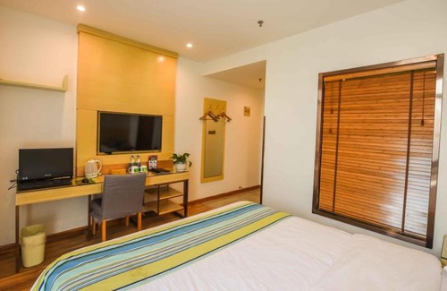 Xijin Subdistrict Hotel | Budget-Friendly GreenTree Inn Ningguo with Child Amenities