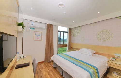 Xijin Subdistrict Hotel | Budget-Friendly GreenTree Inn Ningguo with Child Amenities
