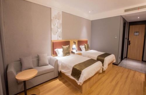 Wujin Hotel | Convenient Stay at GreenTree Inn Express Changzhou Caoqiao