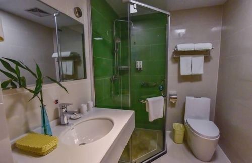 Huanggang Hotel | Budget-Friendly Stay at GreenTree Inn Huanggang Qichun