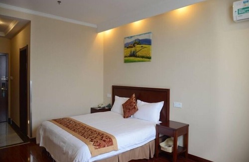 Tunxi Hotel | Discover GreenTree Inn Huangshan Near Tunxi Old Street