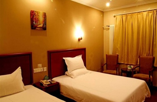 Tian Qiao Hotel | Budget-Friendly Stay at GreenTree Inn Jinan Daming Lake