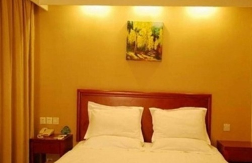 Tian Qiao Hotel | Budget-Friendly Stay at GreenTree Inn Jinan Daming Lake