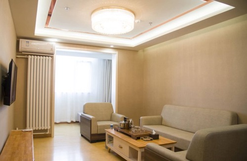 Li Cheng Hotel | Business-Friendly Stay at GreenTree Inn Jinan Airport