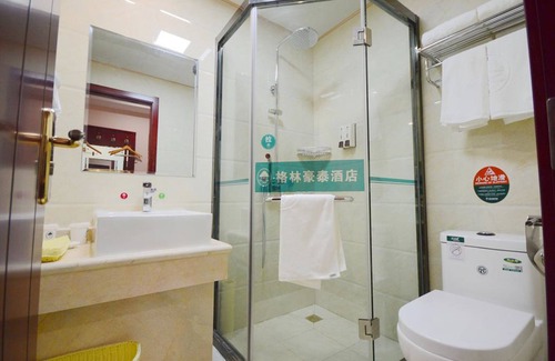 Lanshan District Hotel | Discover GreenTree Inn Linyi Near Convention Center Amenities