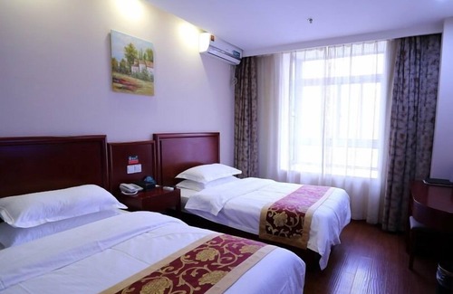 Jiading Hotel | Greentree Inn Newtown Malu Subway Station Business