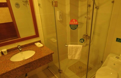 Shanghai Hotel | Explore GreenTree Inn Shanghai Chongming Bao Town Hotel