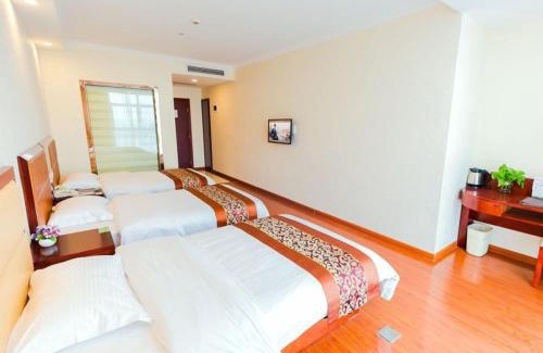 Jiading Hotel | GreenTree Inn ShangHai JiaDing the South of F1 Circuit FangTai Hardware Market Express Hotel