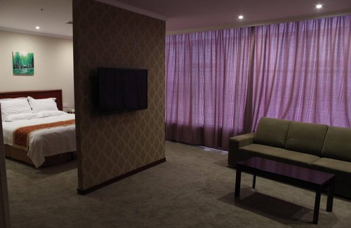 Songjiang Hotel | Family-Friendly Greentree Inn near Wanda Plaza in Shanghai