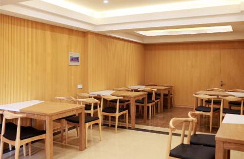 Xinzhou Hotel | Comfortable GreenTree Inn near YizhouFanshi Bus Station