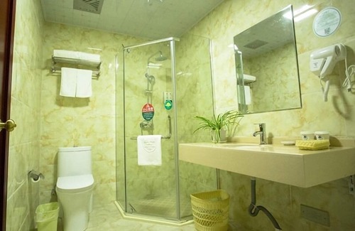 Gao Xin District Hotel | Discover GreenTree Inn SuZhou Film City: Family-Friendly Stay