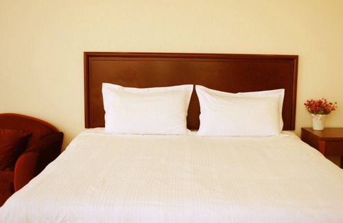 Taizhou Hotel | Explore GreenTree Inn Taizhou Xinghua with Family-Friendly Amenities
