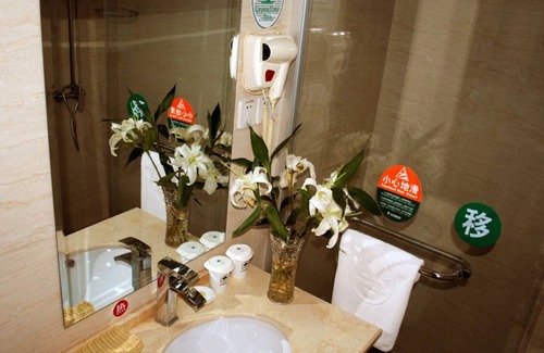 Taizhou Hotel | Explore GreenTree Inn Taizhou Xinghua with Family-Friendly Amenities