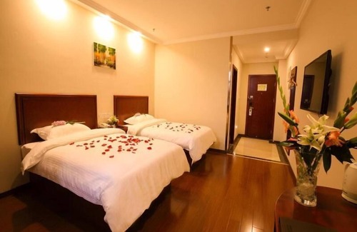 Tangshan Hotel | Convenient GreenTree Inn Near TangShan North Station