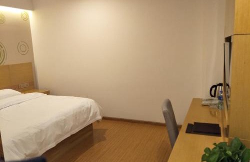 Dongli Hotel | Convenient Stay at GreenTree Inn Tianjin Dongli Airport