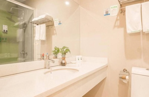 Fusha Hotel | Comfort Meets Convenience at GreenTree Inn Zhongshan Fusha