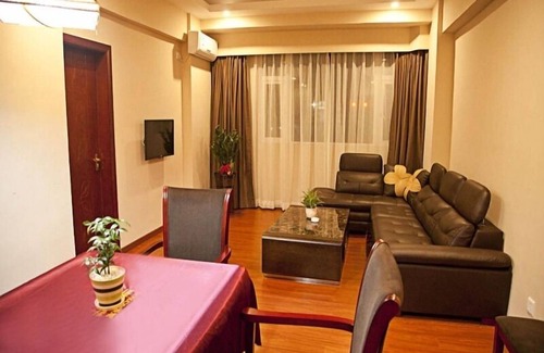 Hongqizhen Hotel | Guest Rated 10/10 at GreenTree Inn Zhuhai Changlong Airport