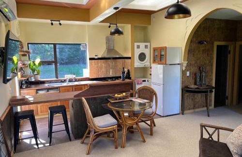 Otaki Apartment | Greenwood Bungalow - Stylish Retreat with Spa Pool