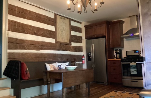 Versailles Cabin | Discover Greenwood Farm: Pet-Friendly Cabin Near Bourbon Trail