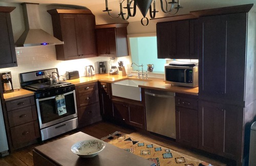 Versailles Cabin | Discover Greenwood Farm: Pet-Friendly Cabin Near Bourbon Trail