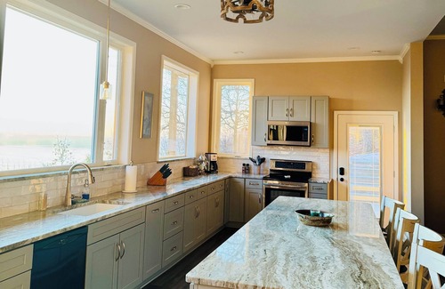 Quitman House | Greers Ferry Lake with Breathtaking lake views and a trampoline for the kids!