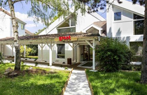 Villeneuve-la-Garenne Hotel | Modern Greet Hôtel Villeneuve la Garenne with Great Amenities