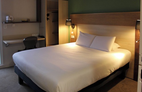 Longvic Hotel | Discover Hotel Dijon Sud Longvic: Spa, Dining & Family Fun
