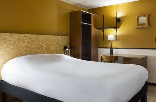 Villeneuve-la-Garenne Hotel | Convenient Stay at greet Hotel Villeneuve La Garenne