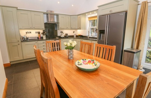 Gwynedd- Snowdonia Cottage | Family-Friendly Retreat at GREFFYN in Betws-Y-Coed
