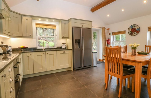 Gwynedd- Snowdonia Cottage | Family-Friendly Retreat at GREFFYN in Betws-Y-Coed