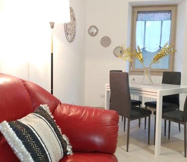 Cassia House | Gregorihouseroma: Pet-Friendly Retreat with 9.4/10 Rating