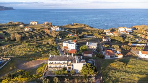 Xifias Apartment | Gregory's House: Pet-Friendly Retreat with Breakfast Included