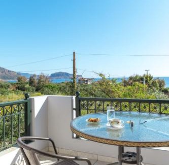 Xifias Apartment | Gregory's House: Pet-Friendly Retreat with Breakfast Included