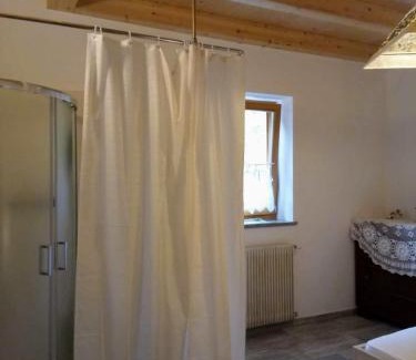 Parcines Bed & Breakfast | Greiterhof Partschins: Pet-Friendly Retreat with Ocean Views