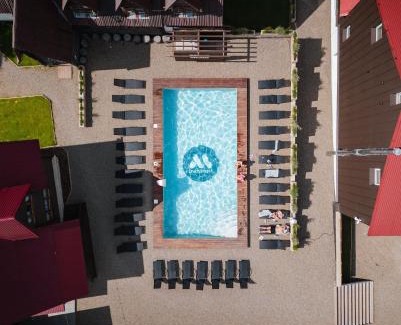 Dragobrat Hotel | Gremi Hotel: Oceanfront Bliss with Pool and Spa Amenities