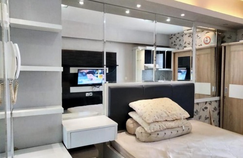 Pluit Apartment | Affordable Family-Friendly Stay at Grenbay with Pool & Breakfast