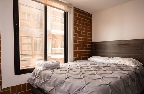 Colonia Vista Hermosa Uno Apartment | Modern Studio Retreat in Zone 15 - Pet and Child Friendly