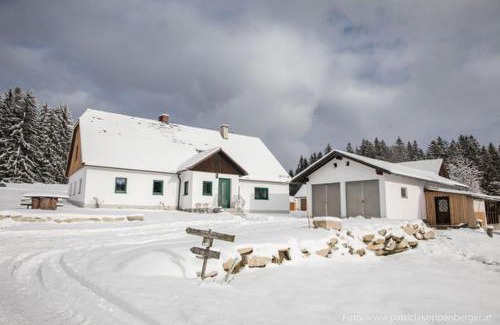 Bad Großpertholz House | Experience Grenzhaus: Oceanfront Bliss for All Ages