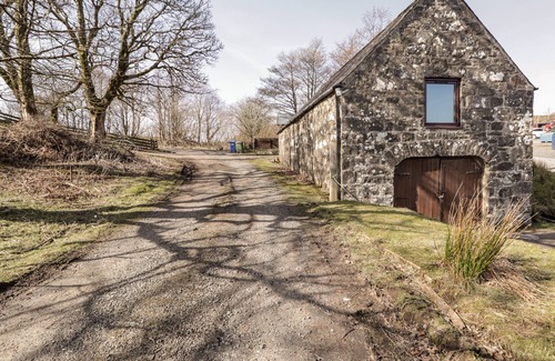 Greshornish Cottage | Greshornish Boathouse: Pet-Friendly Retreat with Breakfast