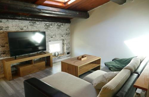 Tremp Apartment | Cozy Greta Apartment: Centrally Located & Pet Friendly