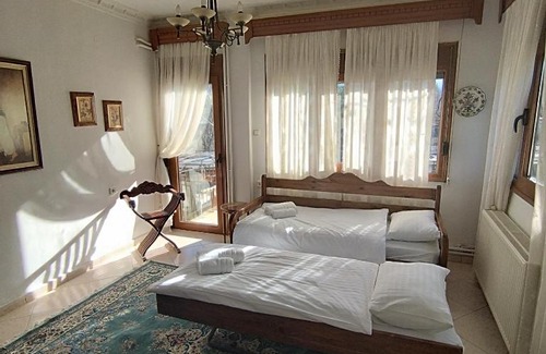 Grevena Villa | Pet Friendly Grevena Country House with Perfect 10/10 Rating