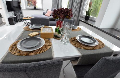 Zgorzelec Apartment | Top-Rated Family-Friendly Stays at Grey 5 Zgorzelec