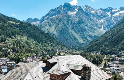 Ponte di Legno Hotel | Experience Comfort at Grey Castle garnì & Suite, Rated 9.3