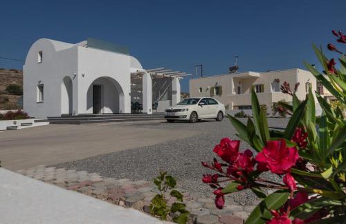 Emporio Villa | Experience Grey Dome Santorini: Perfect for Families, 10/10 Rated
