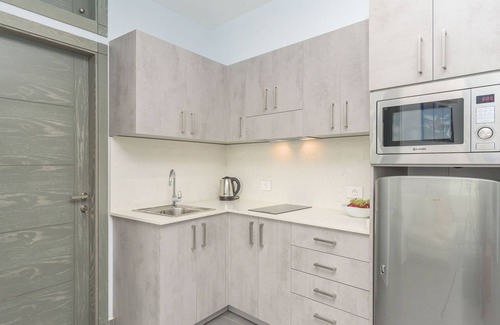 Mar Mikhael Hotel | Unmatched Comfort at Grey by Local Host - 10/10 Rating