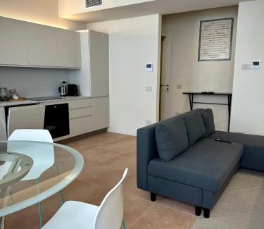 Reggio nell'Emilia Apartment | Elegant Grey-Fontanelli Suite in Reggio Emilia - Rated 10/10