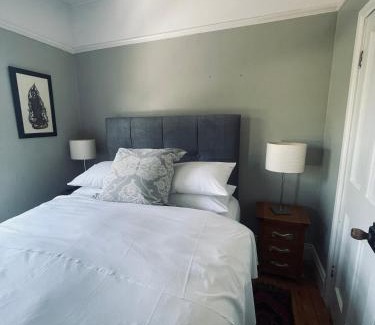 Newcastle House | Experience Grey Heron Townhouse – Guest Rated 9.5/10
