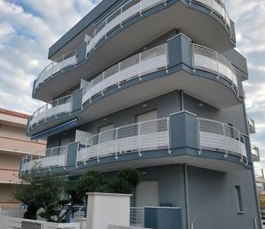 Tortoreto Lido Apartment | Grey House 5: Family & Pet-Friendly, Steps from the Sea